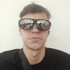 Фотография мужчины Володя, 18 лет из г. Белово