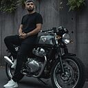 Уйгун, 35 лет