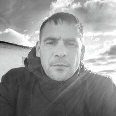 Фотография мужчины Влад, 32 года из г. Ижевск