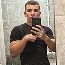 Арсений, 18 лет