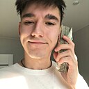 Илья, 22 года