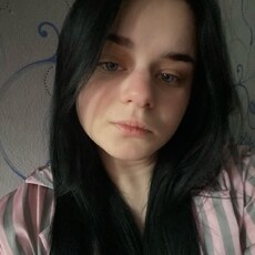 Фотография девушки Карина, 19 лет из г. Львов