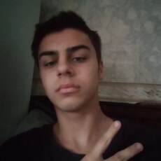 Фотография мужчины Рома, 18 лет из г. Куйбышев