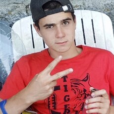Фотография мужчины Артём, 20 лет из г. Ростов-на-Дону