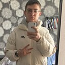 Артем, 22 года