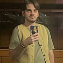 Макс, 24 года