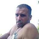 Валера, 33 года