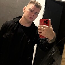 Фотография мужчины Денис, 25 лет из г. Солигорск