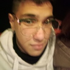 Фотография мужчины Саша, 18 лет из г. Уфа