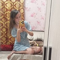 Фотография девушки Елена Викторовна, 18 лет из г. Лиски