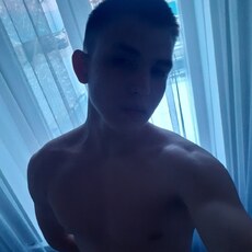 Фотография мужчины Артём, 18 лет из г. Казань