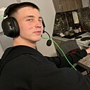 Роман, 18 лет