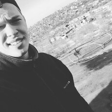 Фотография мужчины Виталик, 27 лет из г. Мариуполь