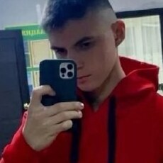 Фотография мужчины Илья, 19 лет из г. Благовещенск