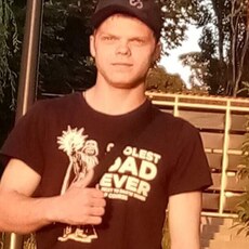 Фотография мужчины Iliuşa, 24 года из г. Ольштын