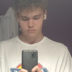 Фотография мужчины Максим, 18 лет из г. Воронеж