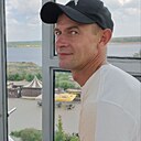 Роман, 44 года