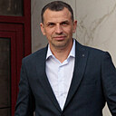 Роман, 42 года