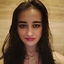 Брюнетка, 19 лет