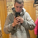 Артём, 21 год