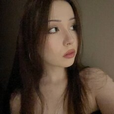 Фотография девушки Аделина, 19 лет из г. Екатеринбург