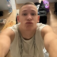 Фотография мужчины Макс, 18 лет из г. Екатеринбург