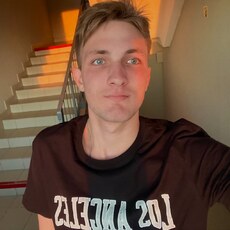 Фотография мужчины Илья, 21 год из г. Гродно