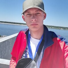 Фотография мужчины Дмитрий, 19 лет из г. Омск