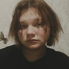 Фотография девушки Евгения, 18 лет из г. Минеральные Воды