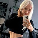 Асения, 41 год