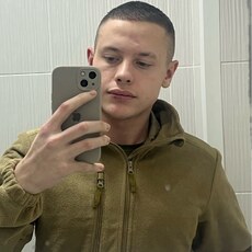 Фотография мужчины Дмитрий, 19 лет из г. Новосибирск