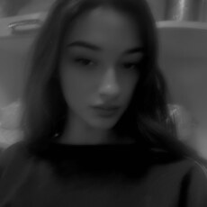 Фотография девушки Мина, 18 лет из г. Оренбург