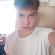 Фотография мужчины Антон, 18 лет из г. Ялуторовск