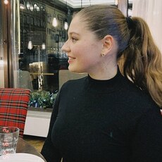 Фотография девушки Алёна, 18 лет из г. Энгельс