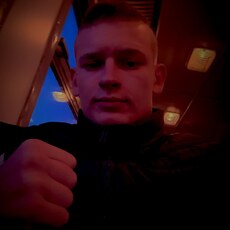 Фотография мужчины Тёма, 19 лет из г. Копыль