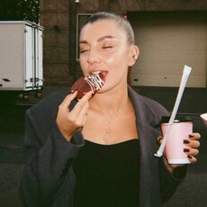 Фотография девушки Алина, 22 года из г. Химки