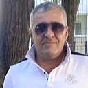 Илхам, 45 лет