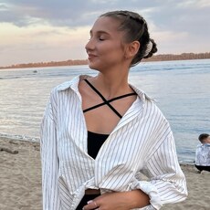 Фотография девушки Лиля, 18 лет из г. Вольск