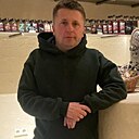 Олег, 32 года