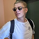 Денис, 22 года