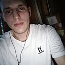 Денис, 24 года