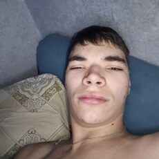 Фотография мужчины Артур, 18 лет из г. Ухолово
