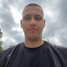 Фотография мужчины Кирилл, 19 лет из г. Владивосток