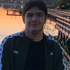 Фотография мужчины Тимур, 18 лет из г. Железногорск