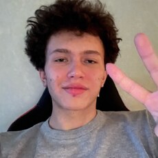 Фотография мужчины Матвей, 19 лет из г. Новосибирск