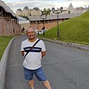 Максим, 44 года