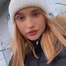 Фотография девушки Яна, 19 лет из г. Нижний Тагил