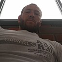 Виктор, 33 года