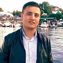 Асад, 32 года