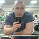 Роман, 44 года